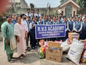 R. V. S. Academy students visited Old Age Home